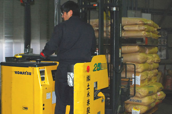 精米ライン 玄米投入